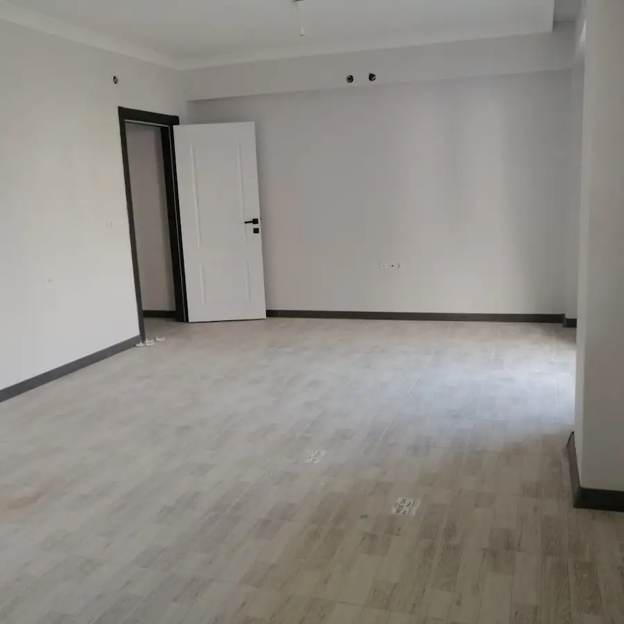 ÇARŞIYA YÜRÜME MESAFESINDE GENIŞ DUBLEKS DAIRE