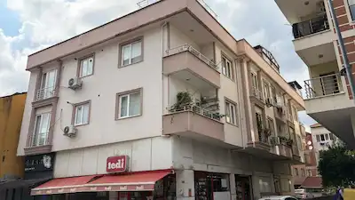 ÜSKÜDAR ÜNALAN MAH YAKAMOZ CADDESI EMARA KOMŞU SATILIK 2+1 DAIRE