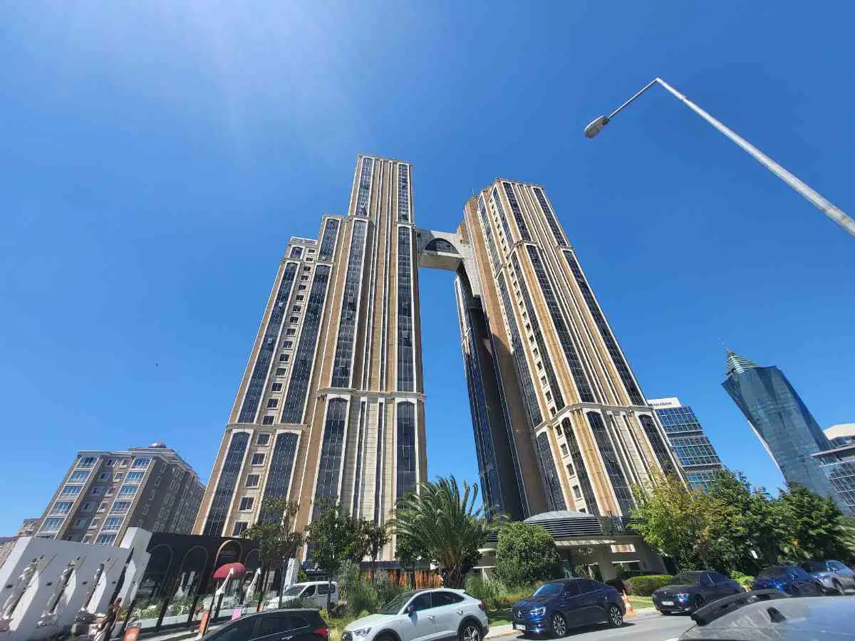 ATAŞEHİR UPHILL TOWERS KONUT & OFİS OLARAK KİRALIK 2+1 DAİRE