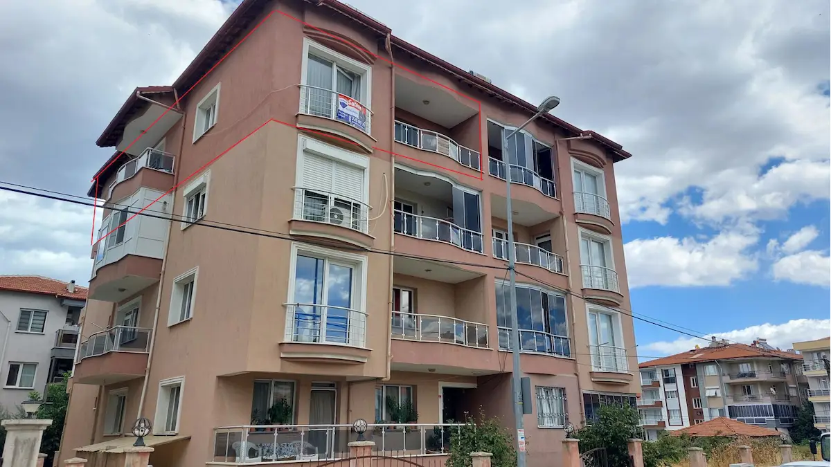 ANA YOLA VE STADA YAKIN 3+1 SATILIK DAİRE