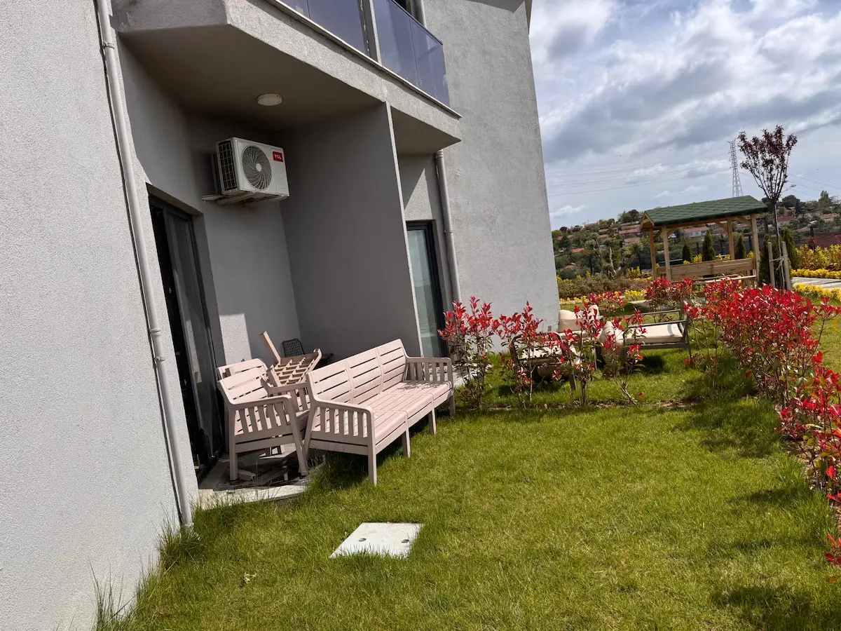 DÜNYA ŞEHIR KARTAL 1 + 1 DENIZ MANZARALI SITE IÇINDE KIRALIK