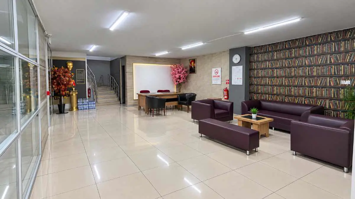 KARESİ ATATÜRK MAH.’DE ESKİ BANDIRMA CADDESİ ÜZERİ SATILIK 2 KATLI 630 M2 SATILIK DÜKKAN