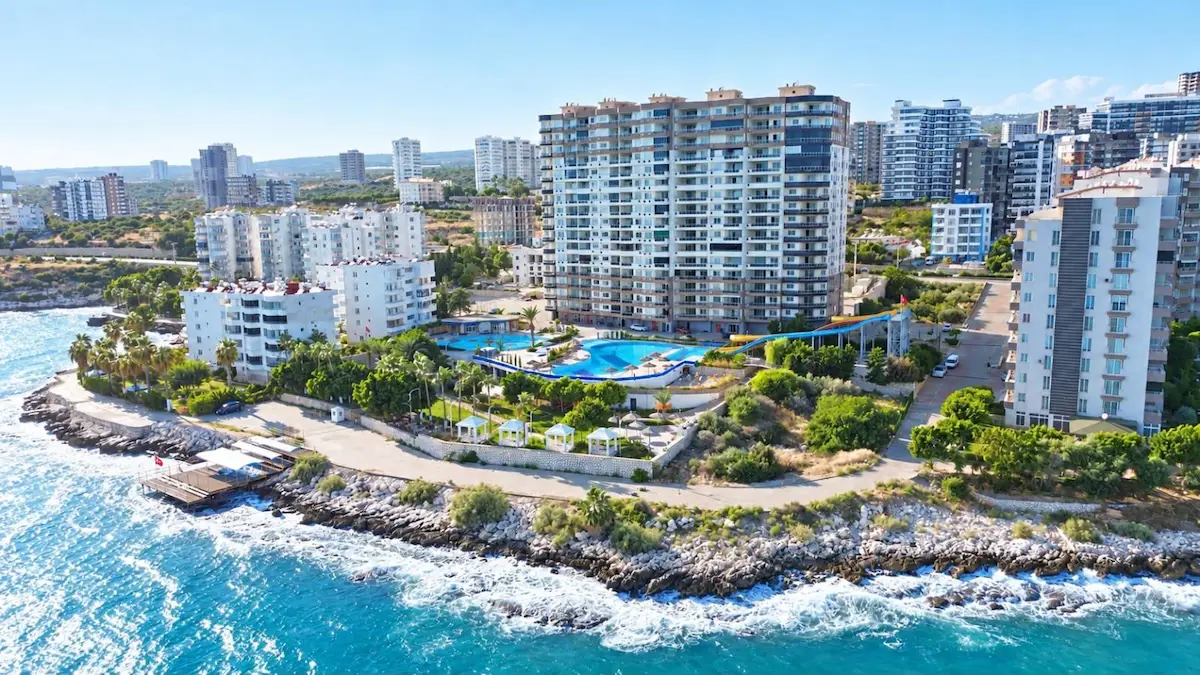 REMAX RİNA'DAN QUENBABA 4 SİTESİNDE DENİZE SIFIR EŞYALI 2+1