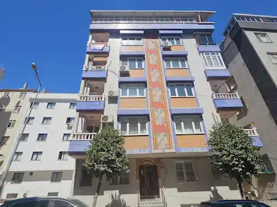REMAX PRO 2 EMRE’DEN İKİ DAİRE TEK TAPU METROBUSE YAKİN DUBLEKS DAİRE