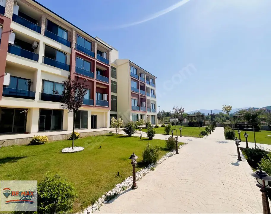REMAX ŞEHİR YALOVA TABİAT PARK SİTESİNDE KİRALIK 1+1 DAİRE