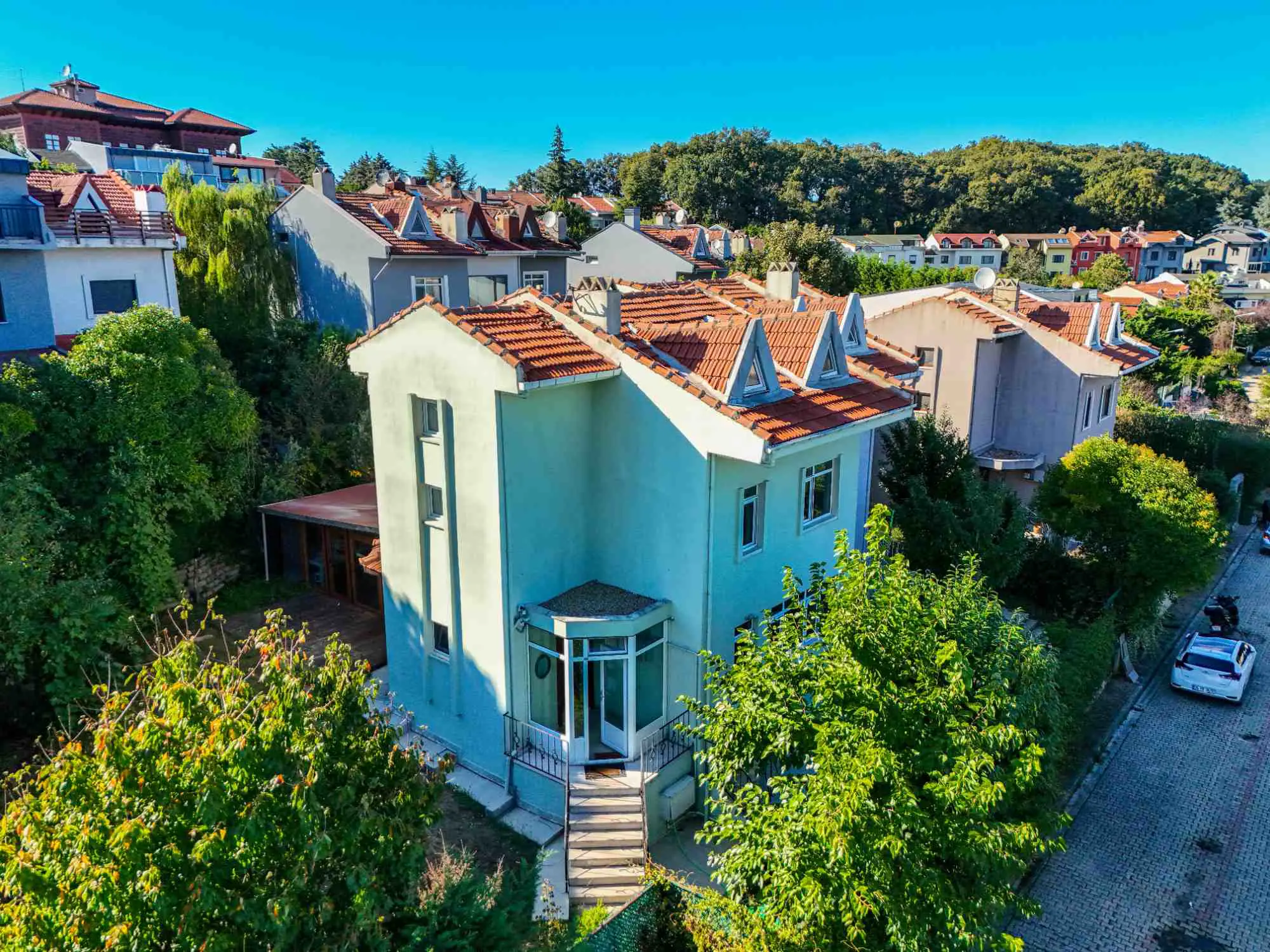 Property image 8