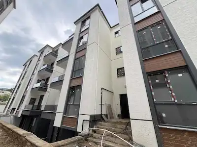 BAŞİSKELE ALTINKENTTE HAVUZLU SİTEDE 3+1 BAHÇE DUBLEX DAİRE