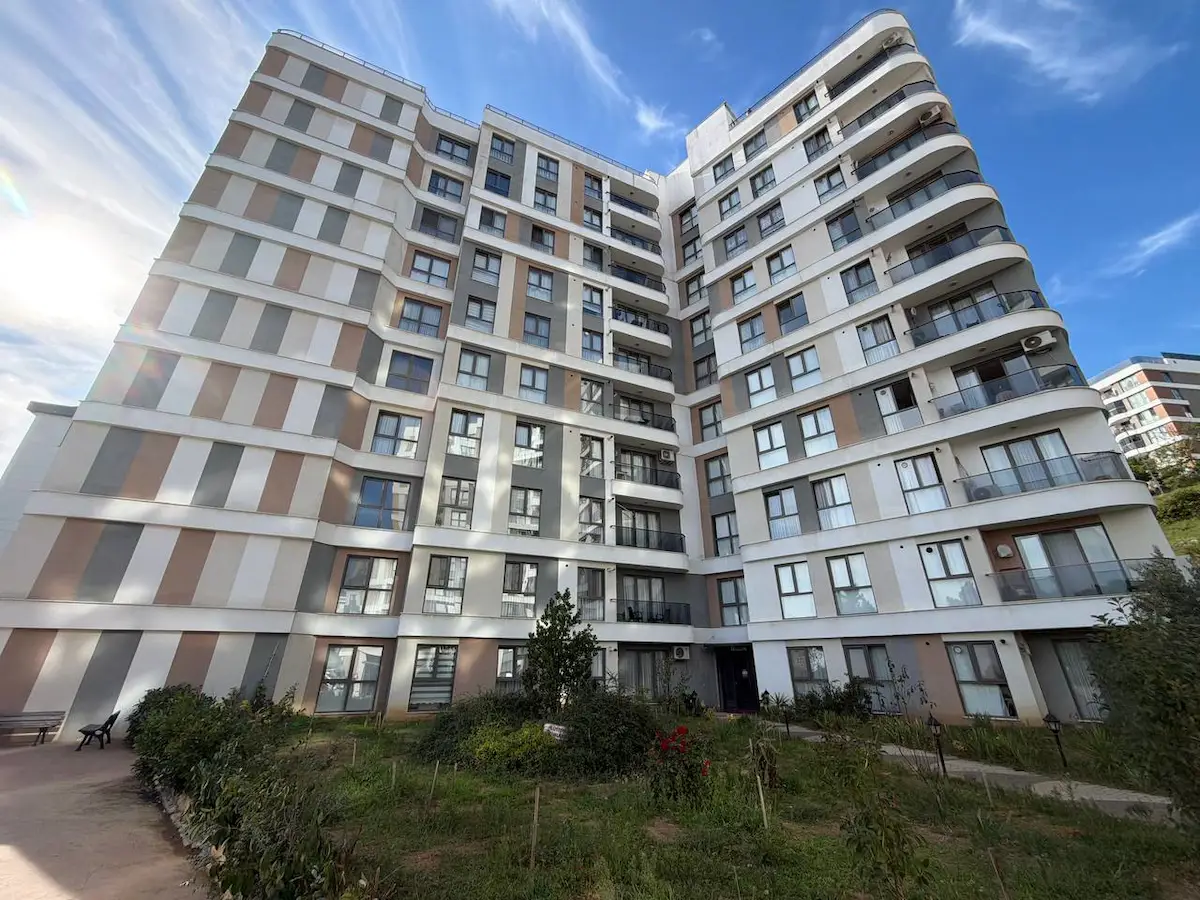 BOŞ SATILIK 3+1 PENDİK ÇINARDERE SERENİTY SİTESİ BAHÇE KATI BİNA YAŞI 6 KREDİ-EVIM ŞIRKETLERE UYGUN 2