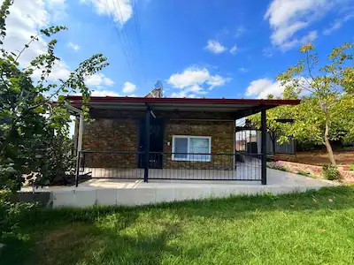 RE/MAX İNCİ'DEN SINDIRGI KOCABEY MAH'DE SATILIK HOBİ BAHÇESİ VE ÇİFTLİK EVİ 