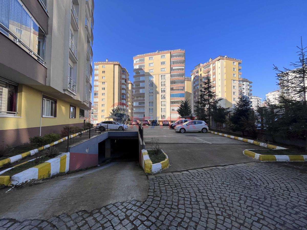 SATILIK DUBLEKS DAIRE 7+1 ÇUKURÇAYIR MERKEZINDE