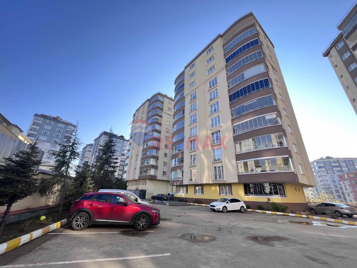 SATILIK DUBLEKS DAIRE 7+1 ÇUKURÇAYIR MERKEZINDE