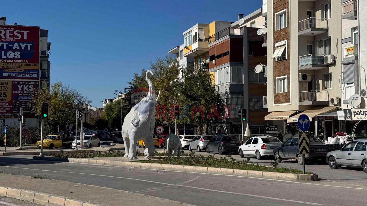 ŞIRINYER SEVGI YOLU FIL HEYKELI YAKINI ARAKAT TADILATLI 2+1 SATILIK DAIRE