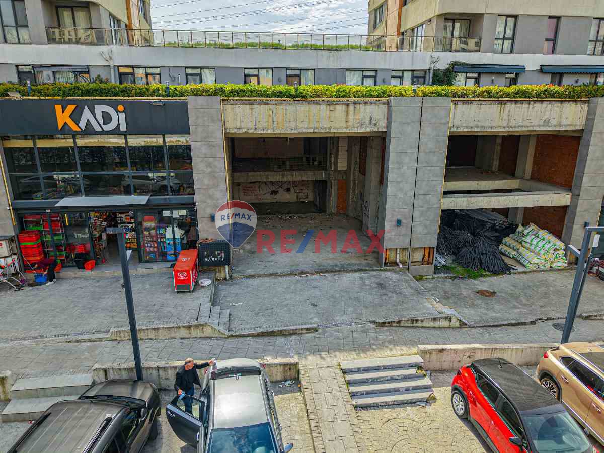 BABACAN PREMIUM SİTESİNDE 2 KATLI KİRALIK CADDE DÜKKANI