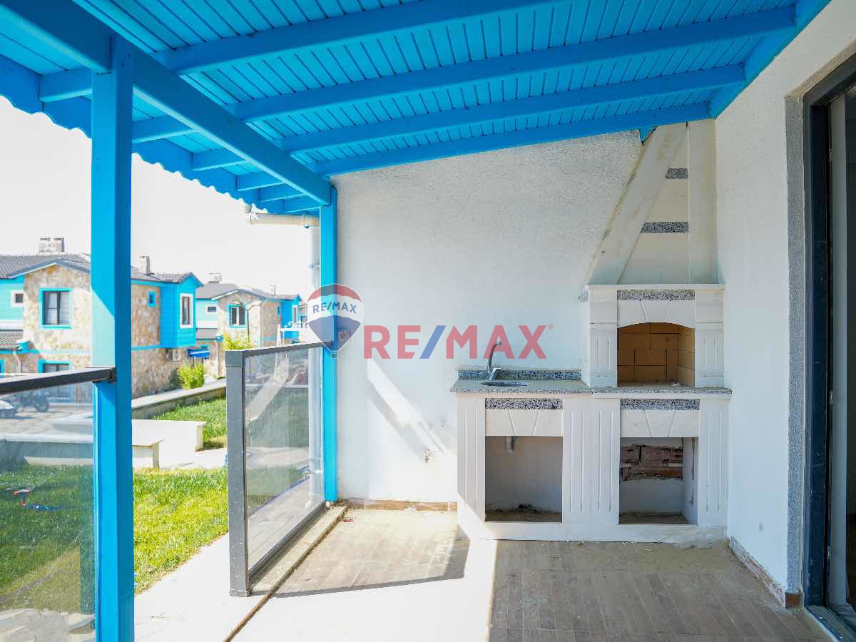 REMAX LAVANDA'DAN YAYLA'DA KÖŞE KONUMDA SATILIK YAZLIK