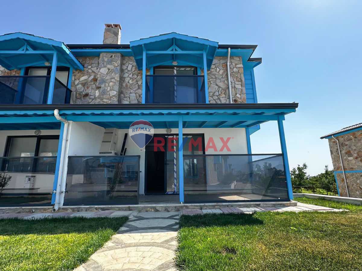 REMAX LAVANDA'DAN YAYLA'DA KÖŞE KONUMDA SATILIK YAZLIK