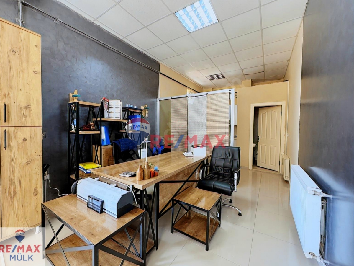 PRESTİJLİ LOKASYON! 55 M² SATILIK DÜKKAN ULAŞIMIN TAM KALBİ