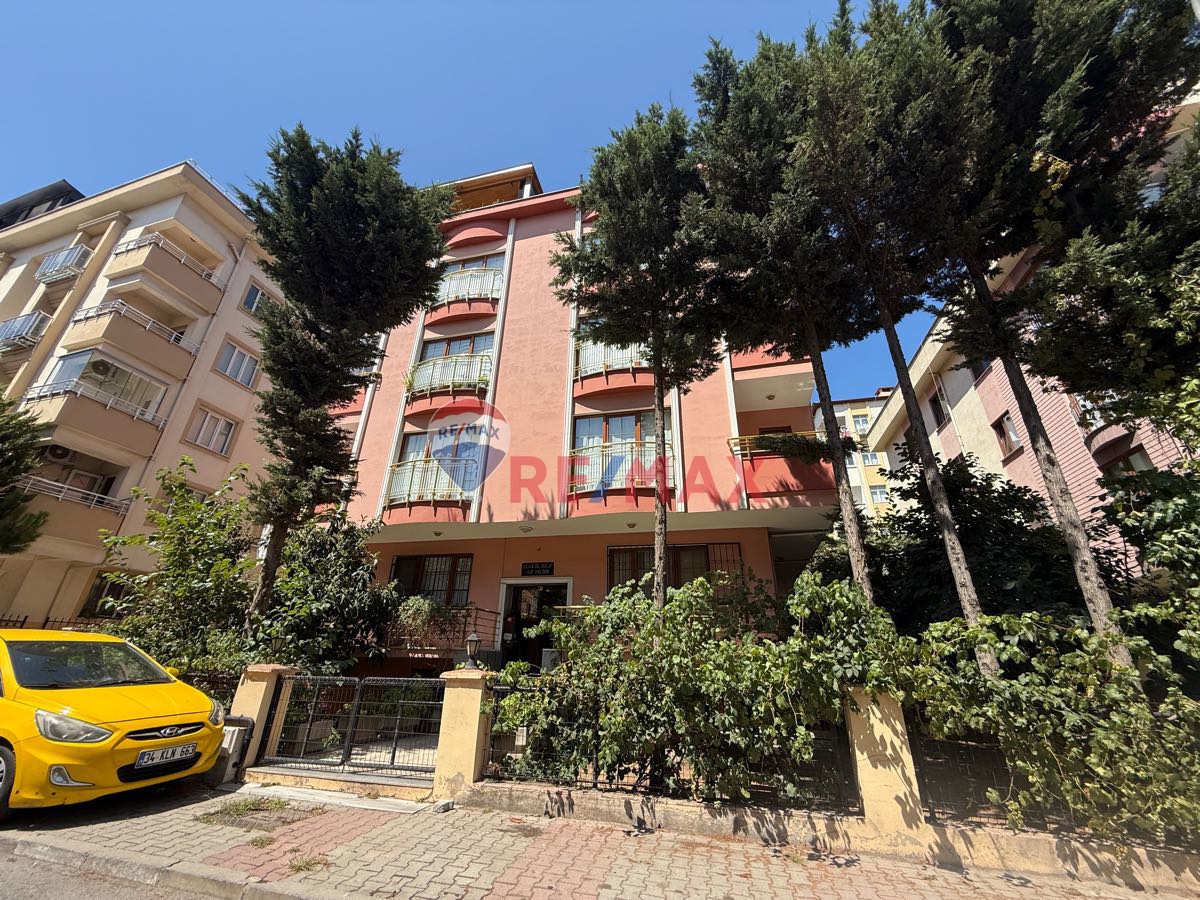 ATAŞEHİR İNÖNÜ MAH. YEDİTEPE ÜNİ VE M8 METRO YAKINI KİRALIK DAİRE