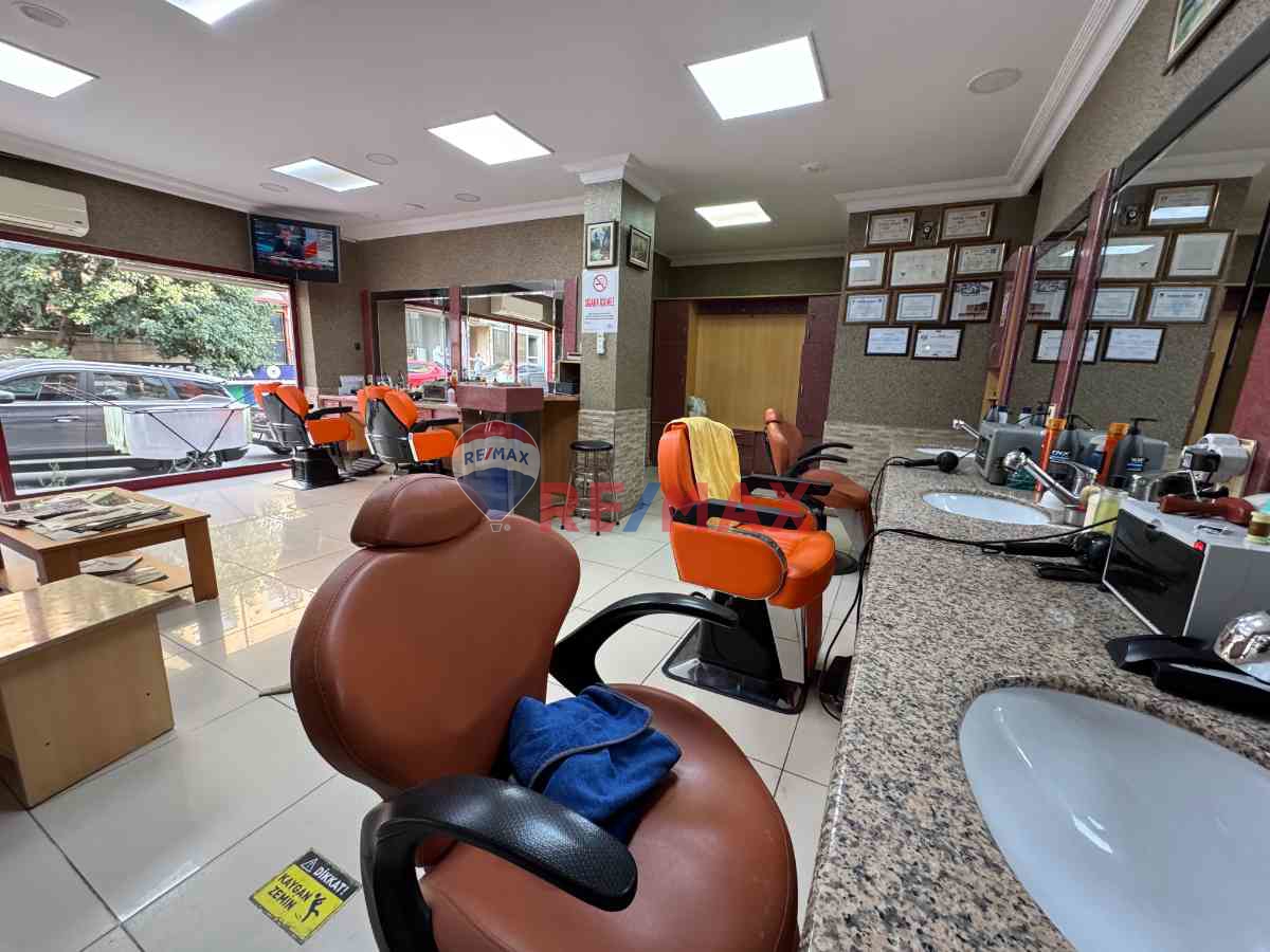 MALTEPE BAĞLARBAŞINDA İSKANLI YÜKSEK KIRA GETIRILI 50 M² DÜKKAN