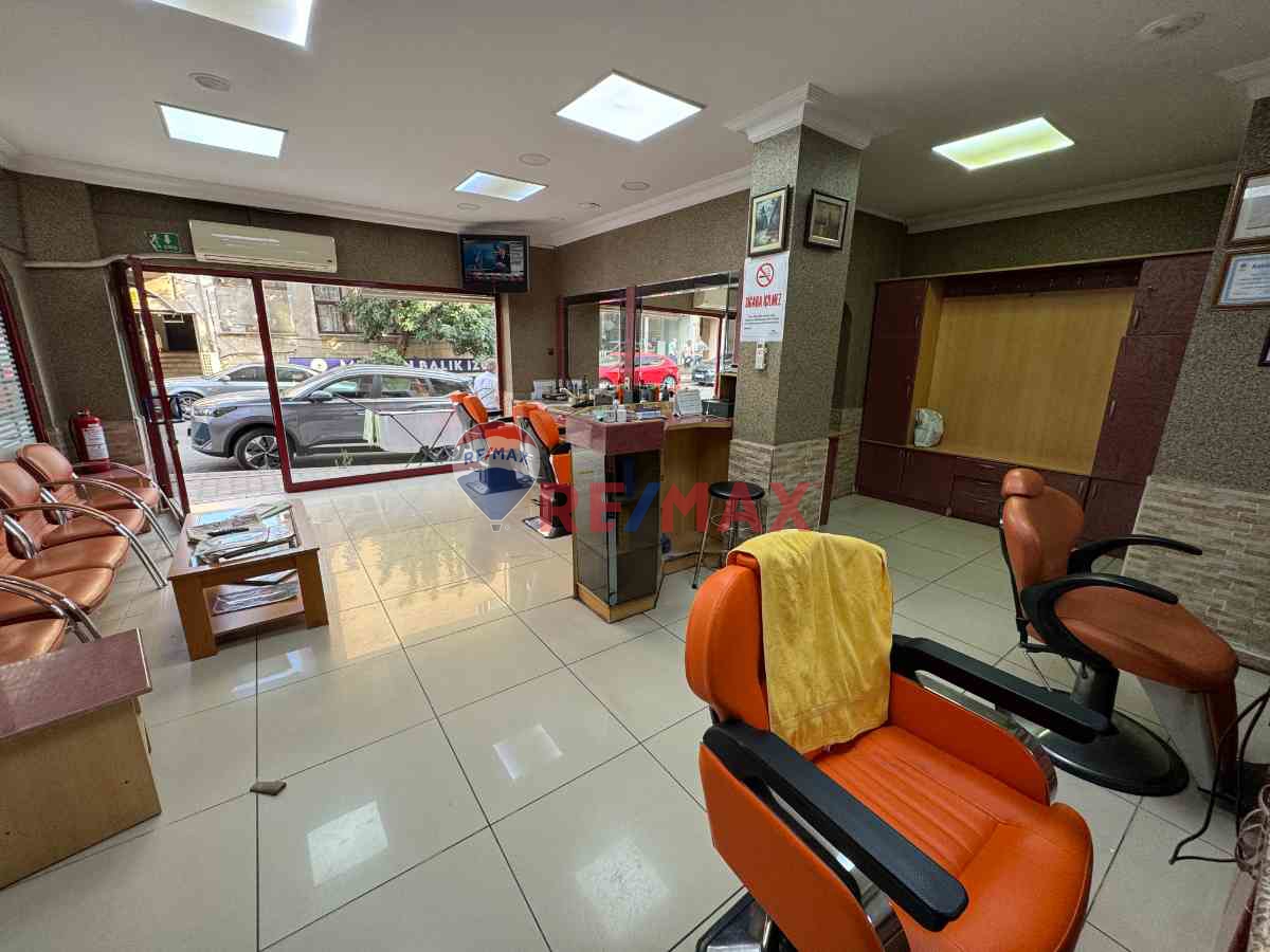 MALTEPE BAĞLARBAŞINDA İSKANLI YÜKSEK KIRA GETIRILI 50 M² DÜKKAN