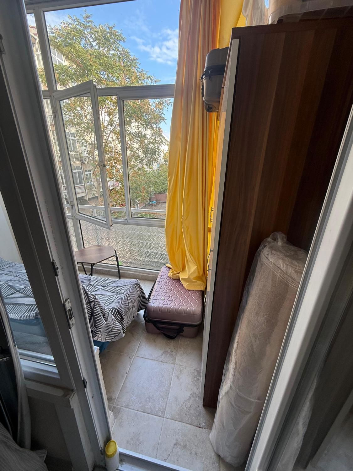 MALTEPE MEYDANDA SATILIK GENİŞ DAİRE