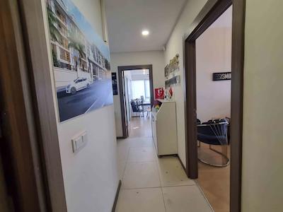 SEMBOL İSTANBUL TERASLI MANZARALI TİCARİ 2+1