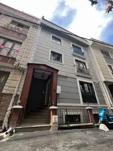 REMAX PRO YUNUS SERIN'DEN MECIDIYEKÖY'DE | KİRA GETİRİLİ | ASANSÖRLÜ | FIRSAT 3+1 DAİRE