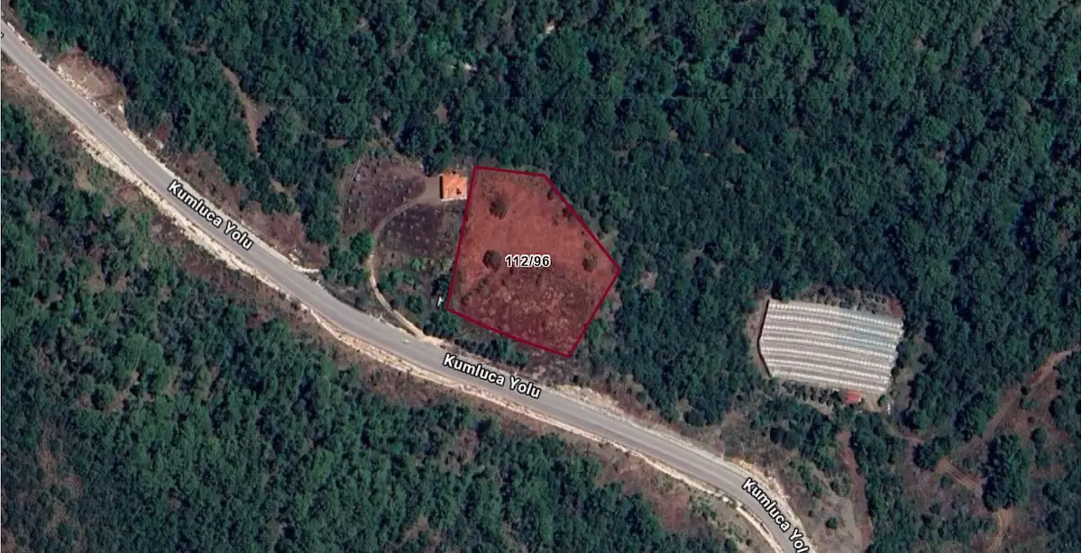ANTALYA, KUMLUCA BELEN KÖYÜNDE ANAYOLA CEPHE 5523 M2 TARLA