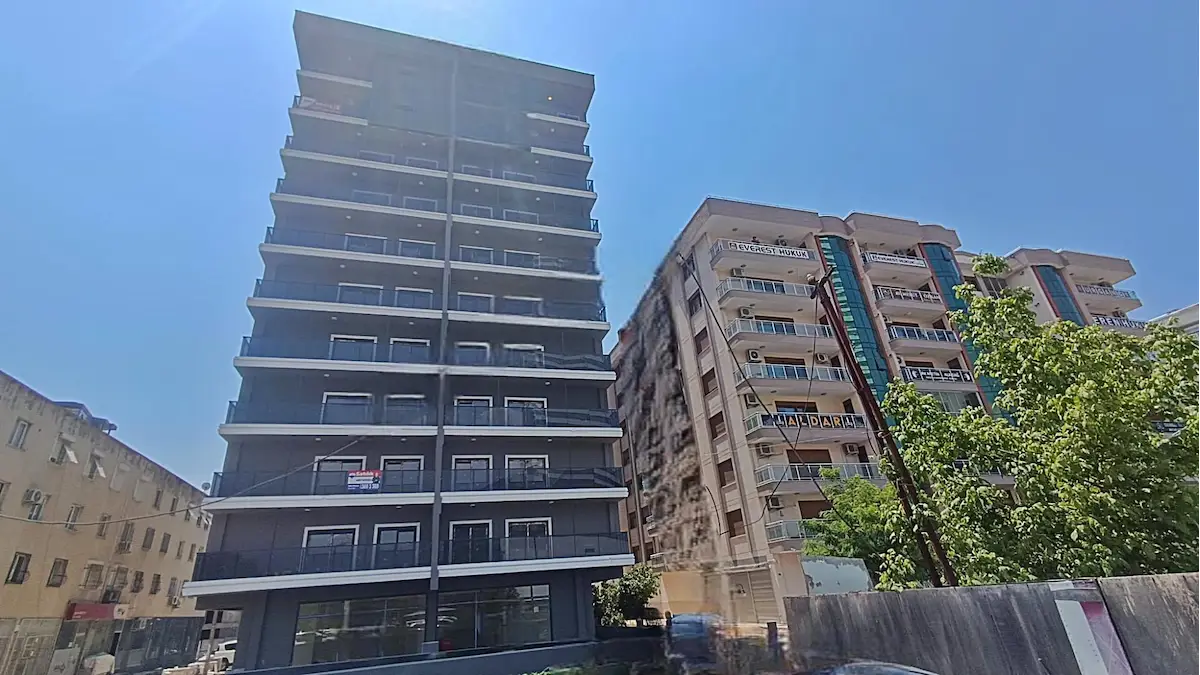 BAYRAKLI MANSUROĞLU MAHALLESİ ADLİYE YAKINI SATILIK 3+1 DAİRE