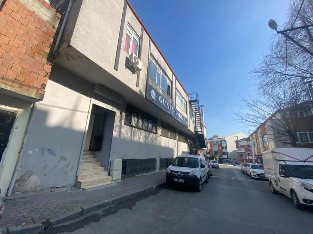 BAĞCILAR BAĞLAR MAHALLESİNDE SATILIK TİCARİ BİNA 3