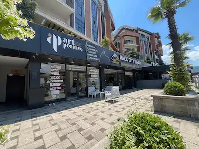 BAŞISKELE YUVACIK ZERAY PERLA İŞYERLERİNDE SATILIK 144