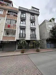 REMAX GALA'DAN GÜNEŞLİ KİRALIK DÜKKAN