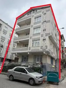 BAHÇELİEVLER ZAFER MAHALLESİ'NDE CADDE ÜSTÜ SATILIK 5 KAT BİNA