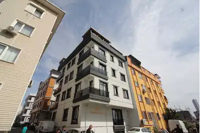 RE/MAX PANORAMA 3 YILLIK BİNADA ARA KAT SATILIK 2+1