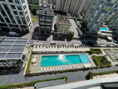 REMAX OSMAN KAYA ŞERIFALI MAH.SARISSA SITESI 2+1 BOŞ 100 M2