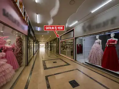 GIRIT İŞ HANI’NDA 90 M² SATILIK 3 KATLI İŞYERI