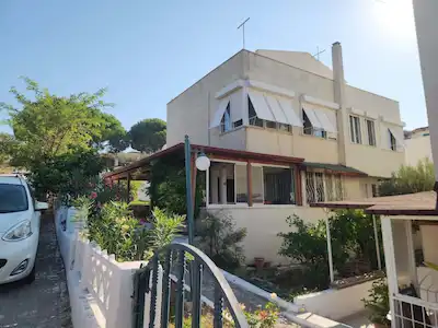 RE/MAX İNCİ'DEN GÖMEÇ KARAAĞAÇ’TA YEŞİL DORUK SİTESİ’NDE EŞYALI SATILIK VİLLA