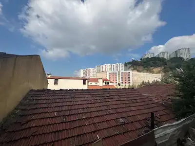 İZMİT ERENLER’DE CEDİT KONUTLARI KARŞISI SATILIK 175M2 İMARLI ARSA