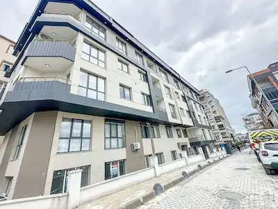 KÜÇÜKÇEKMECE CUMHURİYET KAPALI OTOPARKLI 4+1 SATILIK DUBLEKS