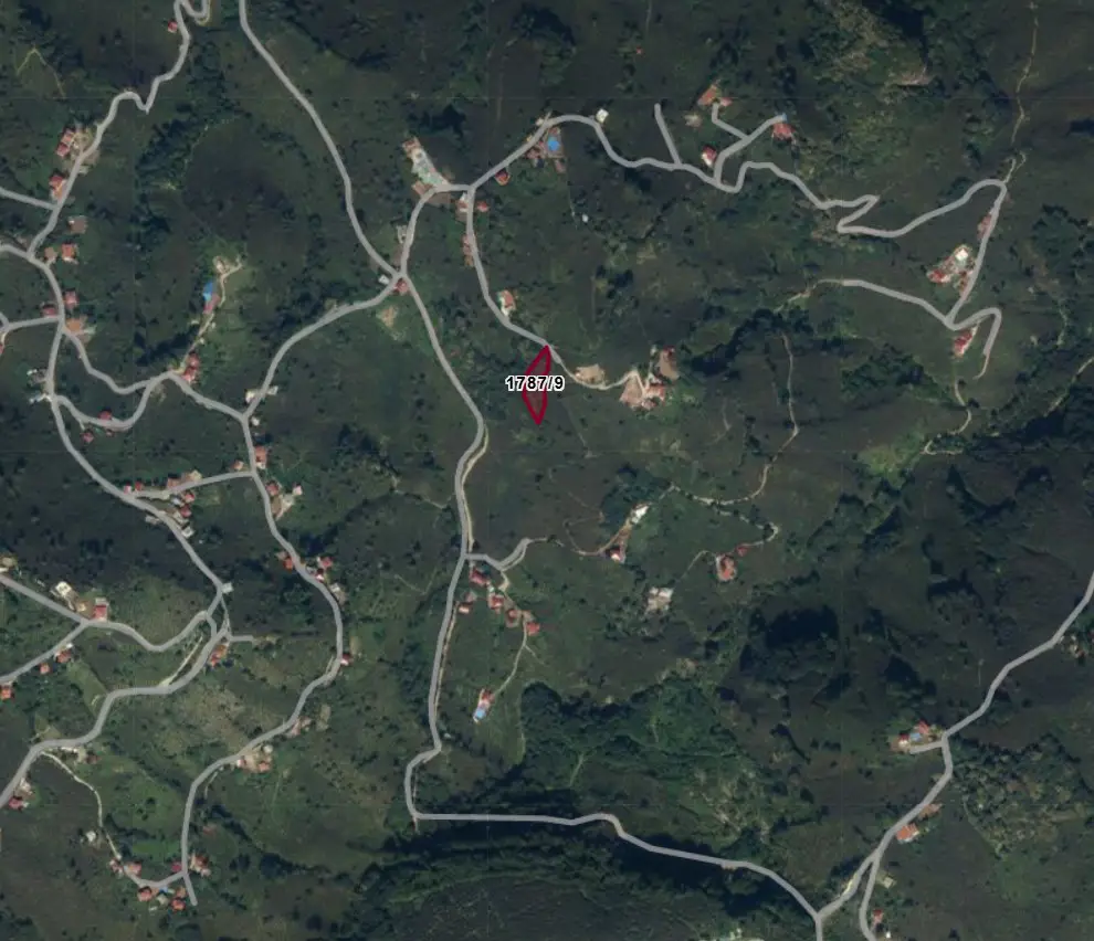 ULUBEY YENİSAYACA'DA YOLA CEPHELİ 1.750 M² SATILIK TARLA