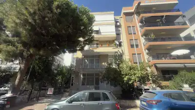 BAHÇELİEVLERDE AYDINLIK, FERAH VE MERKEZİ KONUMDA 2+1 KİRALIK