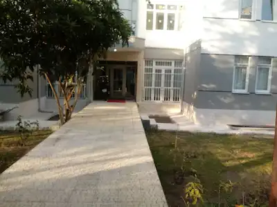 MUTLUKENT MAKİŞ KAMELYA SİTESİNDE KOMPLE YENİLENMİŞ 3+1 SATILIK DAIRE