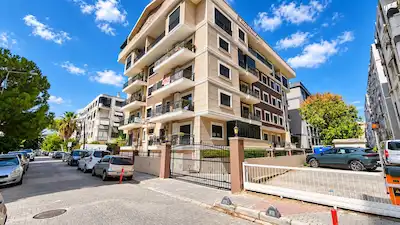 KARŞIYAKA BAHRİYE ÜÇOK’TA 3+1 | 2021 YAPIMI | GENIŞ BALKONLU DAİRE