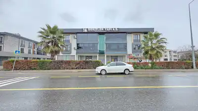 KÖPRÜBAŞINDA YERDEN ISITMALI, EMSALSİZ, HAVUZLU LÜKS DAİRE