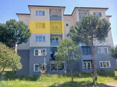 REMAX DESİGN HÜSEYİN KORKMAZ ADAPAZARI KORUCUKTA 2+1 SATILIK DAİRE
