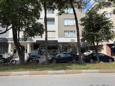 REMAX MID OFISINDEN BANDIRMA CAD. ÜZERI KIRALIK DÜKKAN 