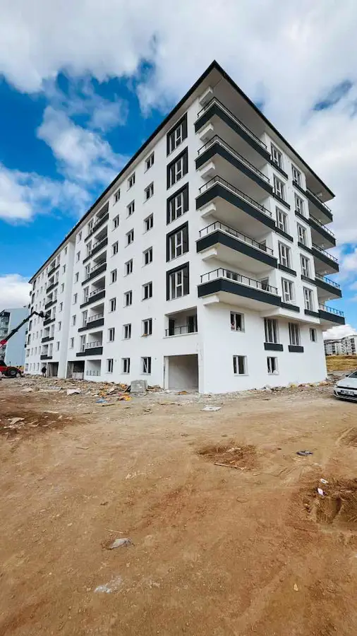 KIRIKKALE YAHŞIYAN'DA  KAPALI MUTFAKLI SATILIK 2+1 DAIRE