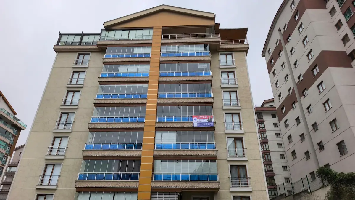 ŞAFAKTEPE’DE GÜNEY-BATI CEPHELİ  | 125 M² |GENİŞ  BALKONLU | KREDİYE UYGUN