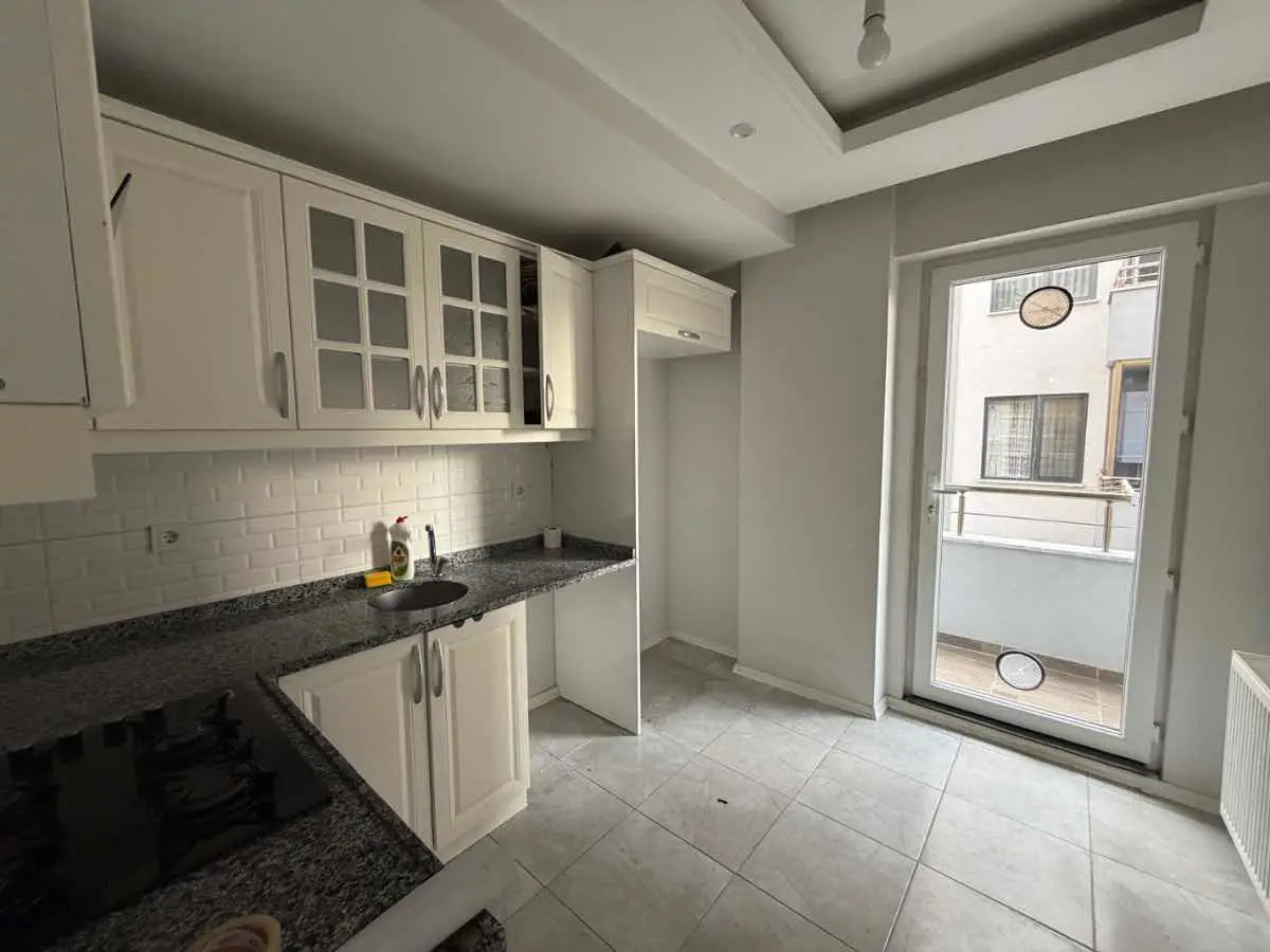 İZMİT ÇARŞI DA KADIKÖY MH 2+1 KİRALIK DAİRE