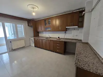 BUCA BARIŞ MAH VERGİDAİRESİ YAKINI 3+1 160 DOĞALGAZLI SATILIK DAİRE