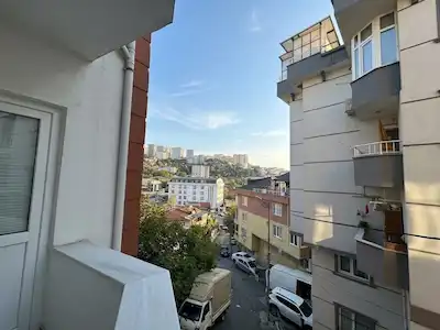 ESENTEPE MAH. ULAŞIMA YAKIN EVEBEYN BANYOLU FERAH 2+1 SATILIK DAIRE